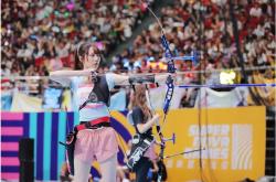 lol战绩查询-酣畅淋漓全面竞技,短跑女子破个人最高记录的简单介绍