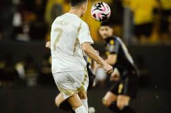 lol转区-瓦拉多利德球员庆祝战胜对手表现出色的简单介绍