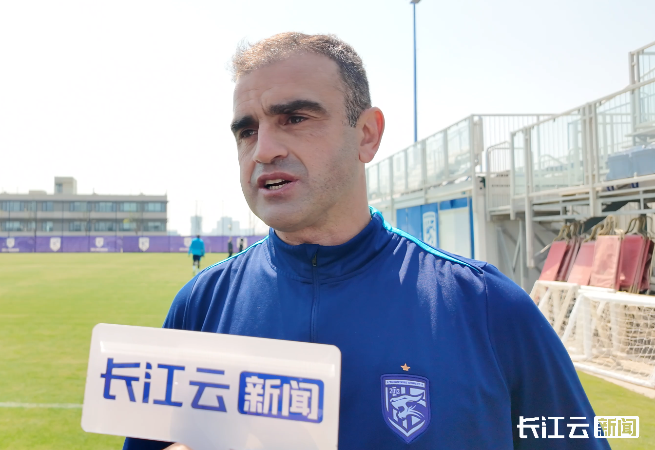 武汉三镇主教练辞职,球队陷入危机的简单介绍 武汉三镇主教练辞职,球队陷入危机的简单介绍