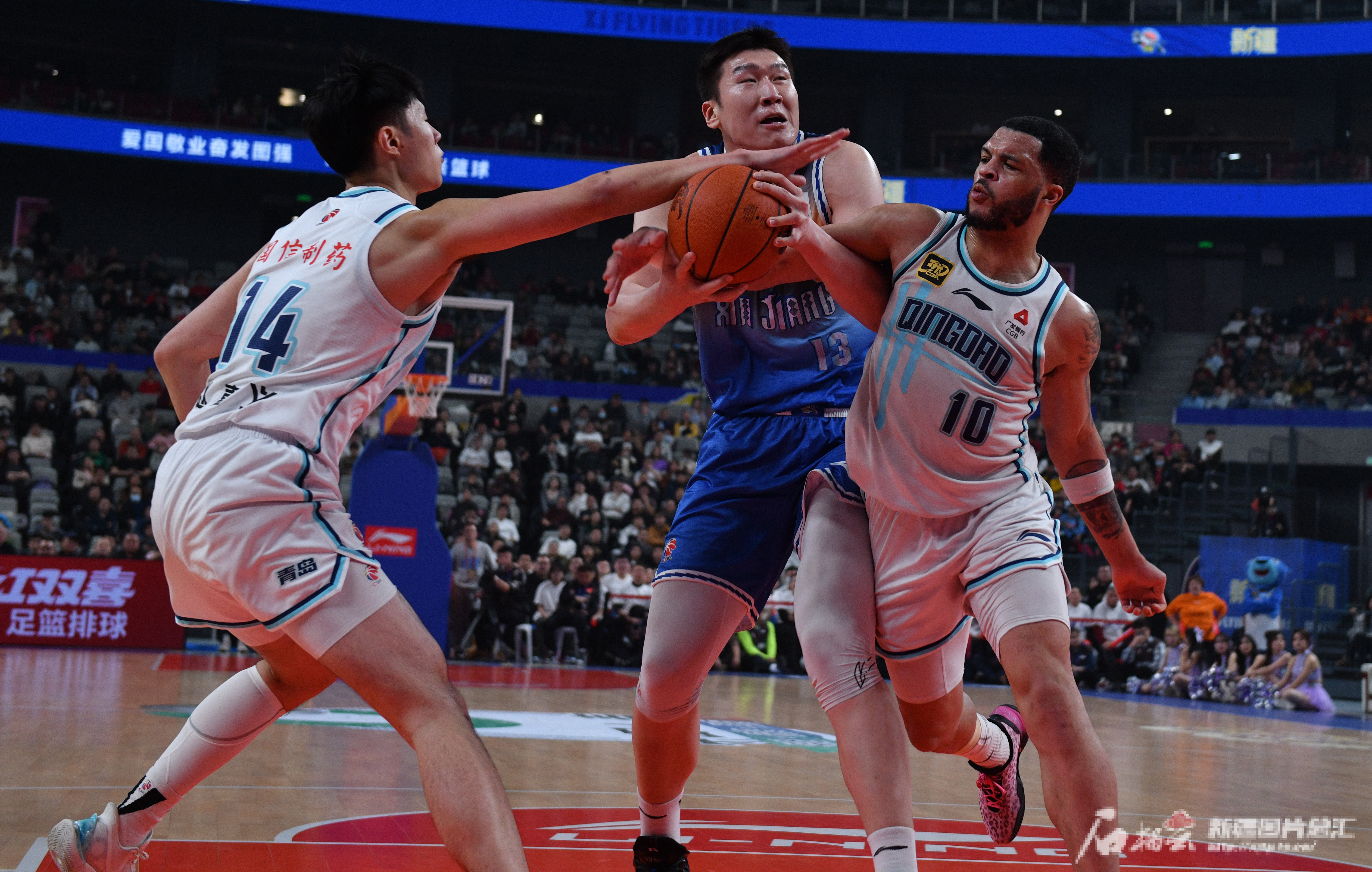 球队战术灵活应变取得胜利 球队战术灵活应变取得胜利