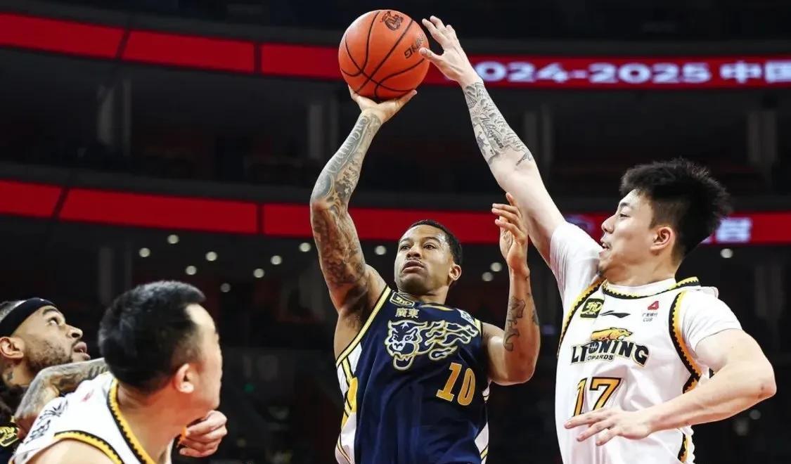 湖北男篮战绩不佳,季后赛前景堪忧的简单介绍 湖北男篮战绩不佳,季后赛前景堪忧的简单介绍