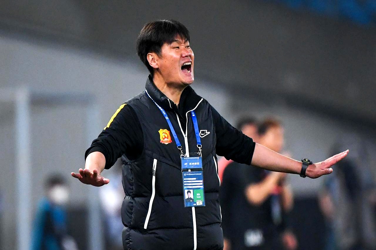 球队主帅执教真功夫,发挥技战术光芒照人的简单介绍 球队主帅执教真功夫,发挥技战术光芒照人的简单介绍