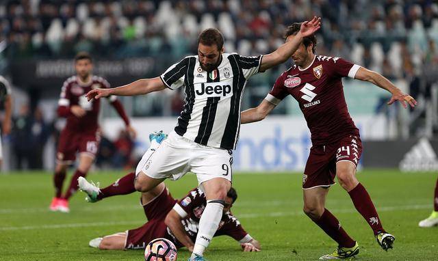 尤文图斯主场胜利:压倒对手佛罗伦萨的简单介绍 尤文图斯主场胜利:压倒对手佛罗伦萨的简单介绍