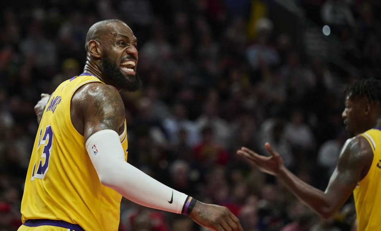 詹姆斯在迪拜的比赛中逆转 詹姆斯在迪拜的比赛中逆转