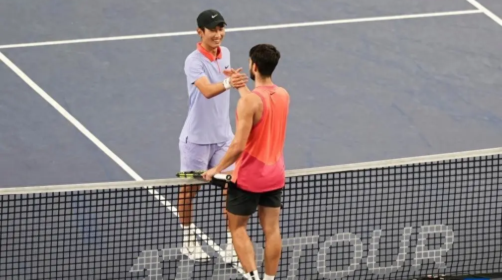 恒大迎来一场激烈的网球对决的简单介绍 恒大迎来一场激烈的网球对决的简单介绍