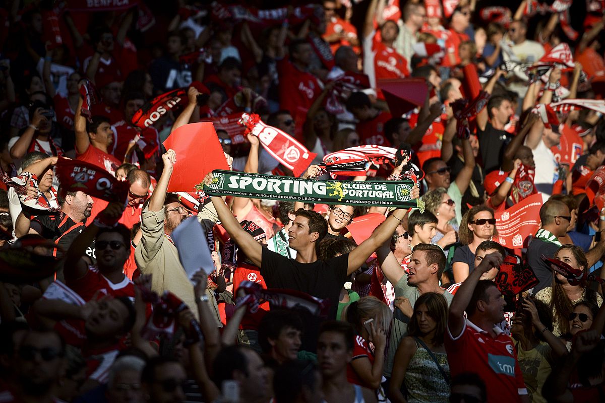 阿森纳队战胜对手在比赛中取得胜利 阿森纳队战胜对手在比赛中取得胜利