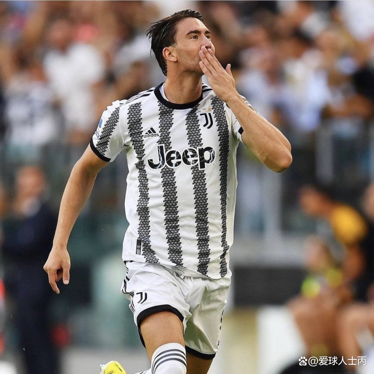 AC米兰中场组织流畅,球队传接连贯的简单介绍 AC米兰中场组织流畅,球队传接连贯的简单介绍