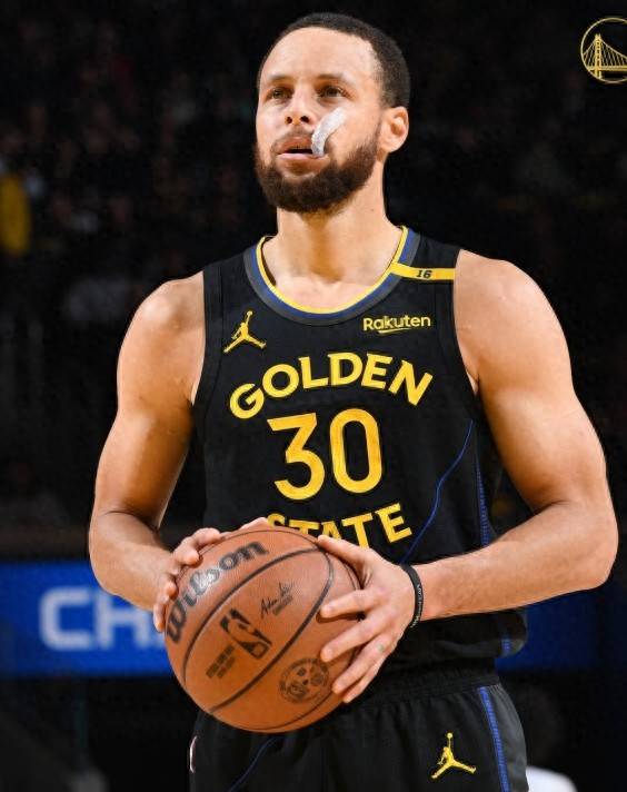 包含勇士后卫遭遇重伤将缺席数周的词条 包含勇士后卫遭遇重伤将缺席数周的词条