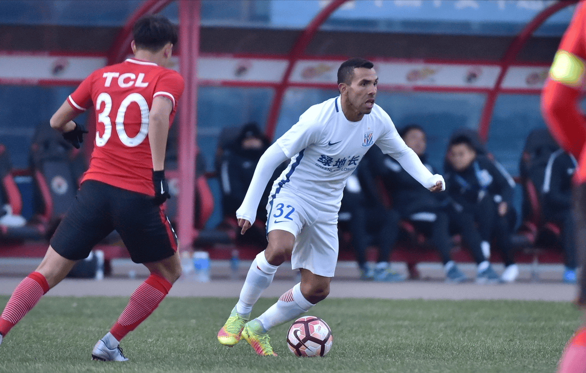 中超比赛实况报道:球员敬业态度备受赞誉的简单介绍 中超比赛实况报道:球员敬业态度备受赞誉的简单介绍