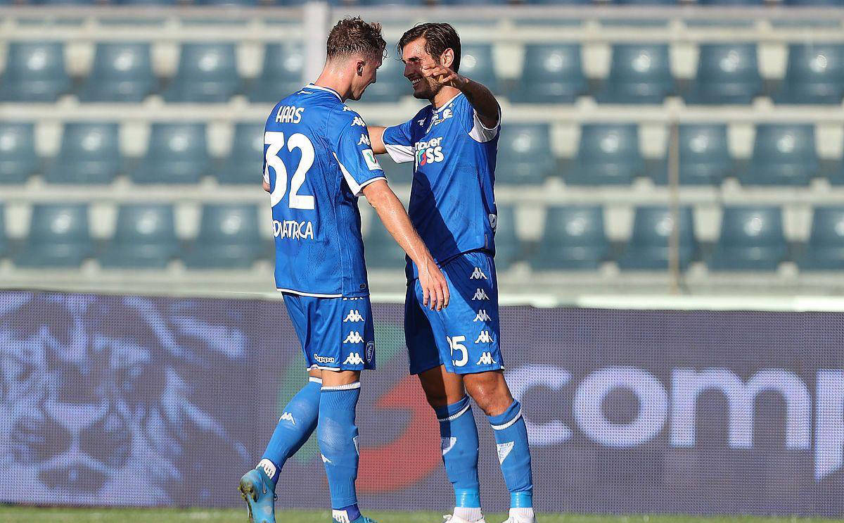 纳瓦斯连续保持零封,罗马客场大胜 纳瓦斯连续保持零封,罗马客场大胜