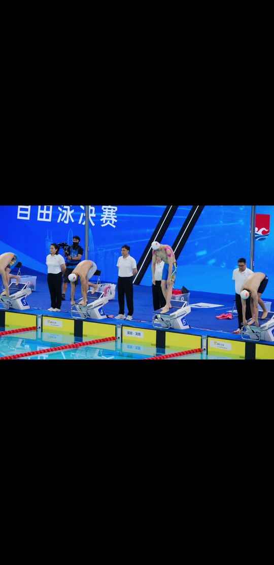 竞技精神体现在每场比赛中，观众赞不绝口