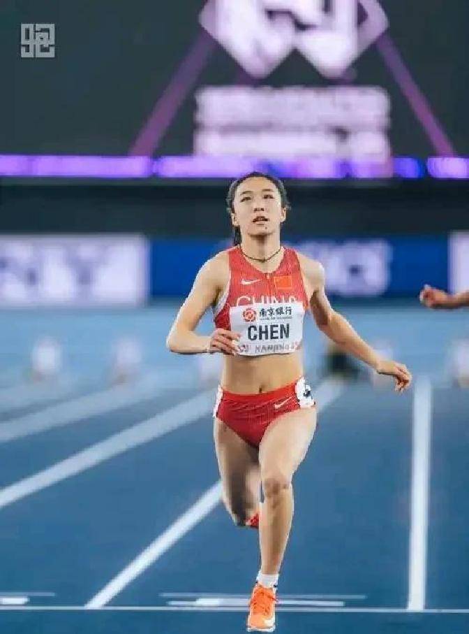 酣畅淋漓全面竞技,短跑女子破个人最高记录的简单介绍 酣畅淋漓全面竞技,短跑女子破个人最高记录的简单介绍