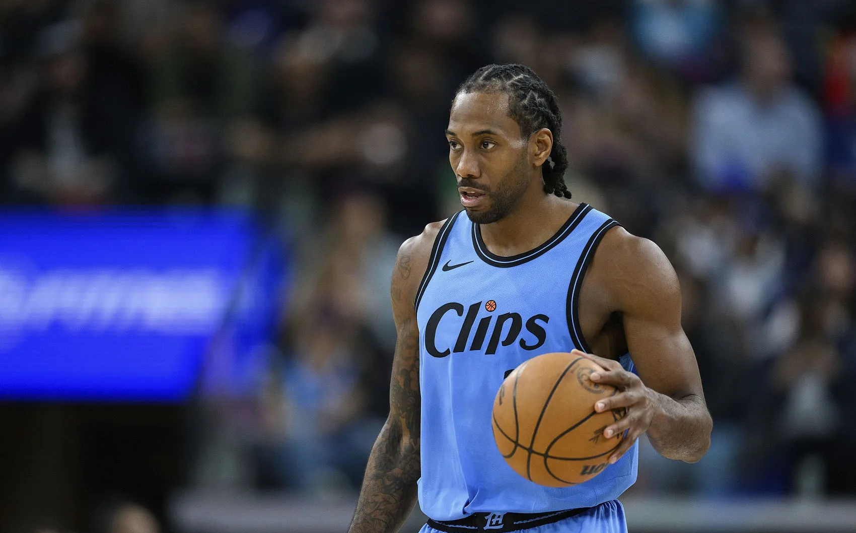 菲律宾男篮轻取爵士,伦纳德打破历史纪录的简单介绍 菲律宾男篮轻取爵士,伦纳德打破历史纪录的简单介绍